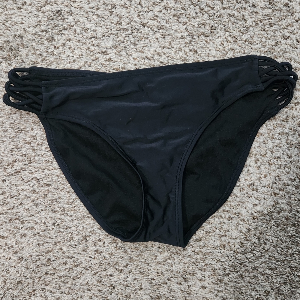 Black bikini bottoms